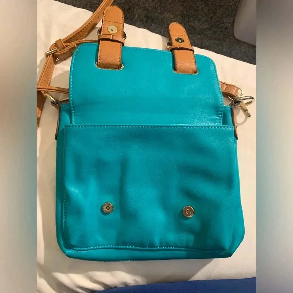 Charming Charlie cross-body bag - Picture 3 of 9